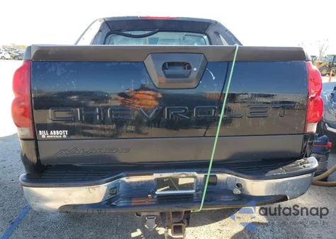 2005 Chevrolet Avalanche K1500 from USA, damaged, VIN 3GNEK12Z95G246010